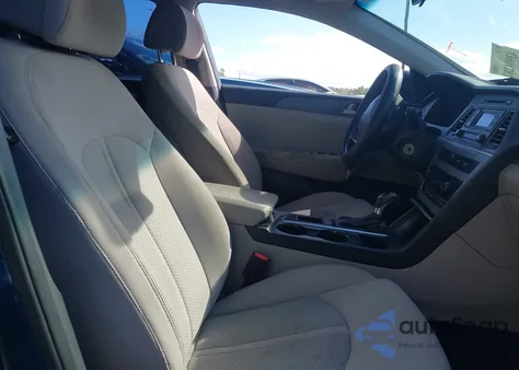 2017 Hyundai Sonata z USA, uszkodzony, nr VIN 5NPE24AF8HH486100